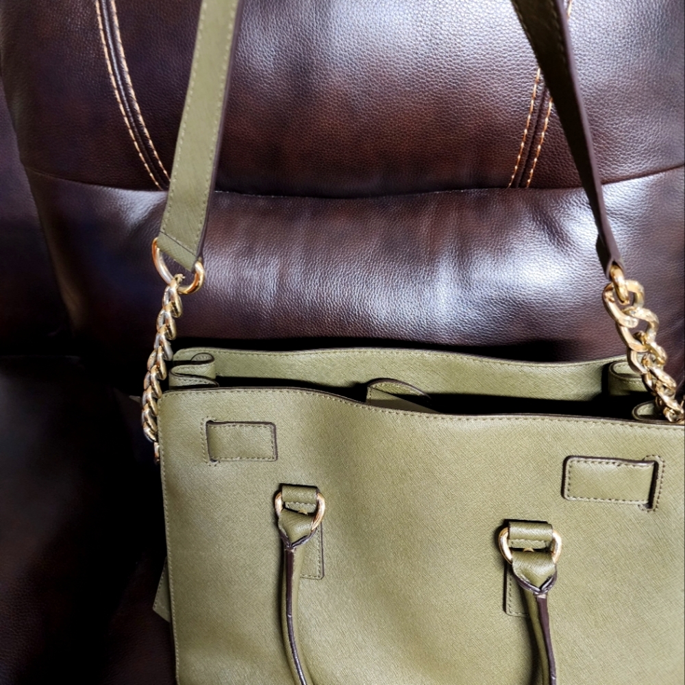 MK PURSE